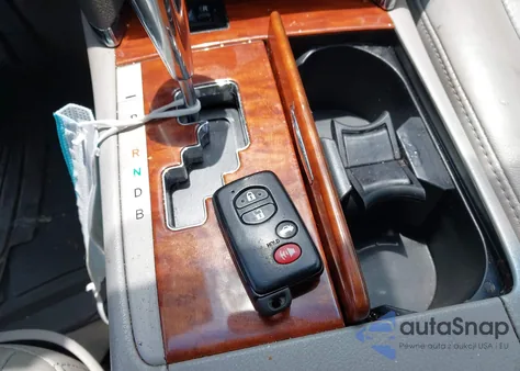 2011 Toyota Camry Hybrid from USA, damaged, VIN 4T1BB3EKXBU133922